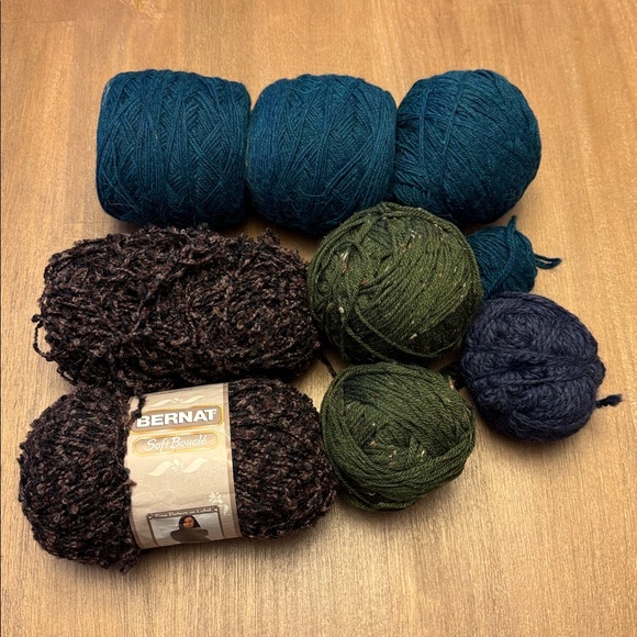 Assorted Yarn Bundle - Picture 1 of 10